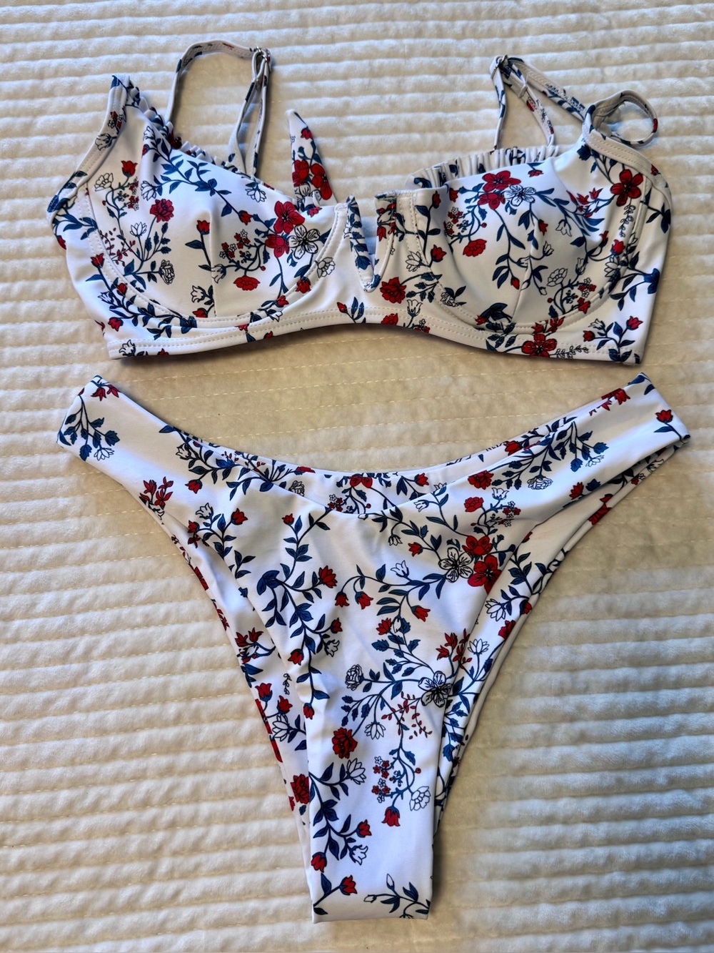 Zaful White Floral Underwire Bikini with Red & Navy Blossoms